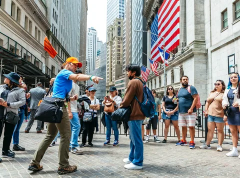 Caminhada pela Ponte do Brooklyn no trajeto do tour de um dia em Nova York