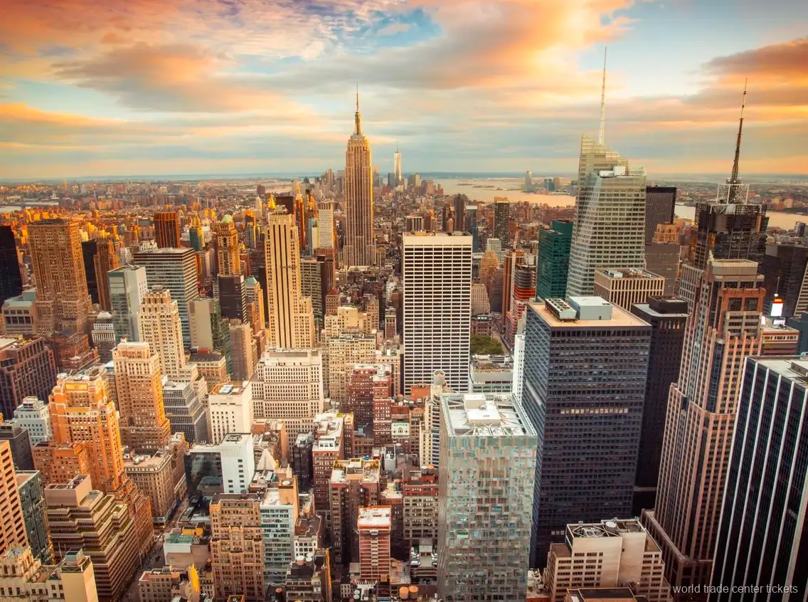 Piso de vidro do Sky Portal no tour privado do One World Observatory